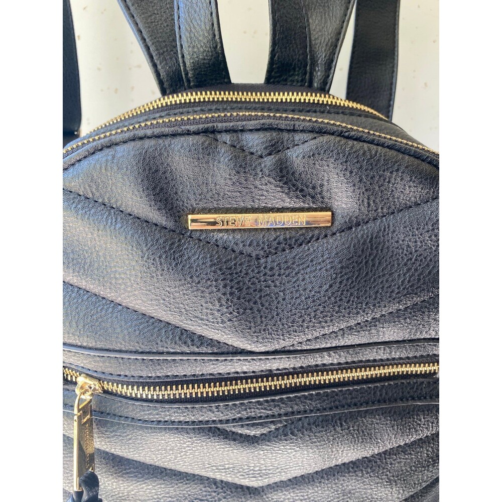 Steve Madden black back pack
